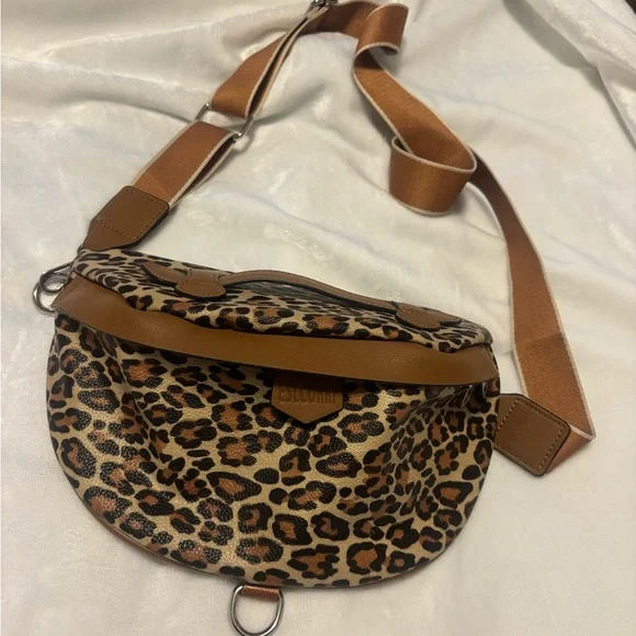Leopard print bum bag - Picture 2 of 5